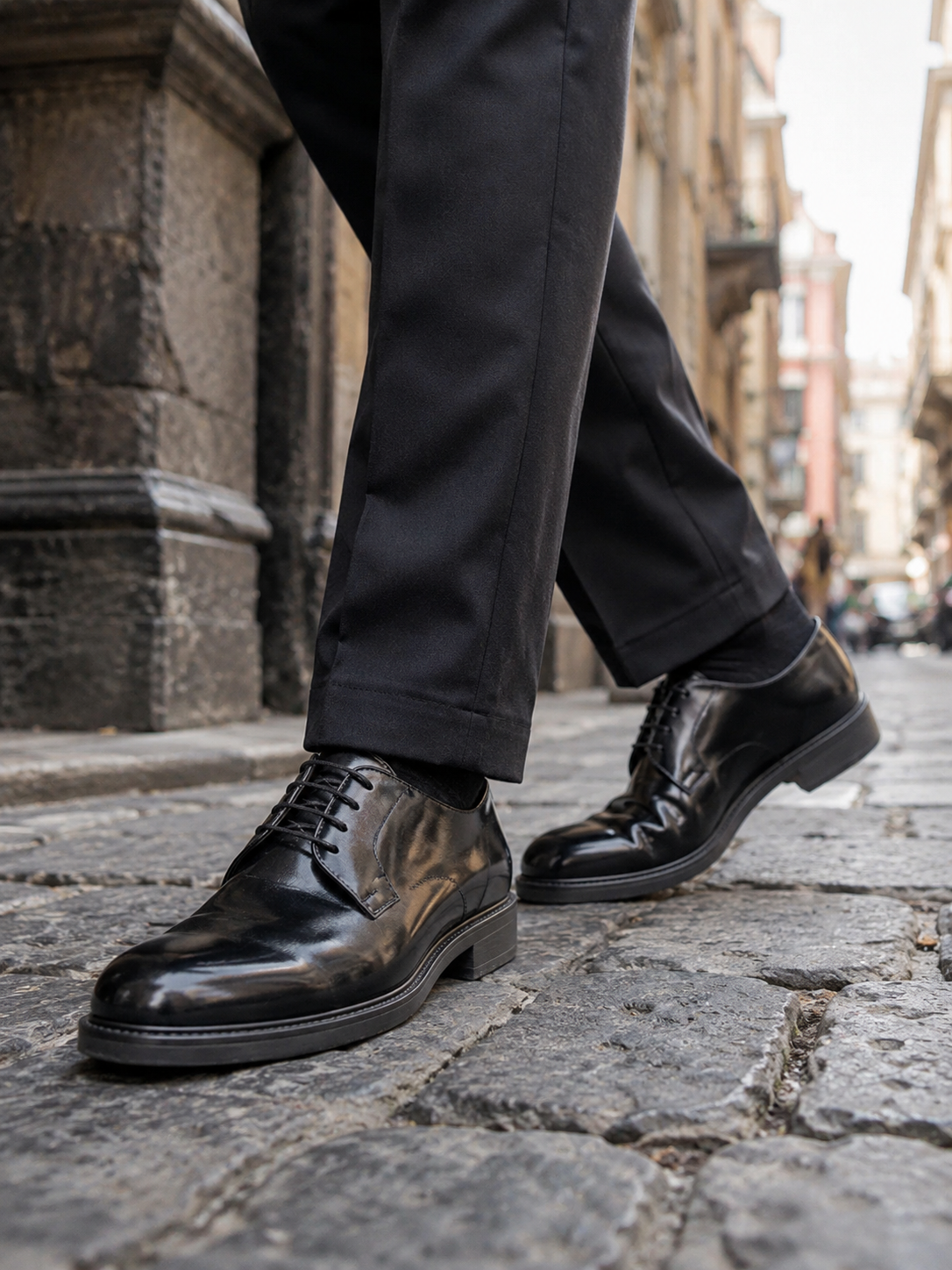 Derby nero in pelle spazzolata