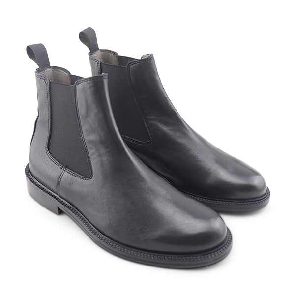 Chelsea nero in pelle