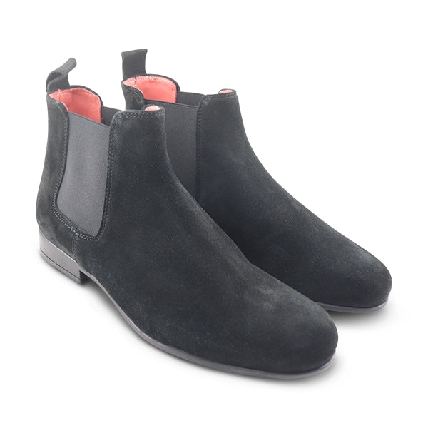 Black suede chealse