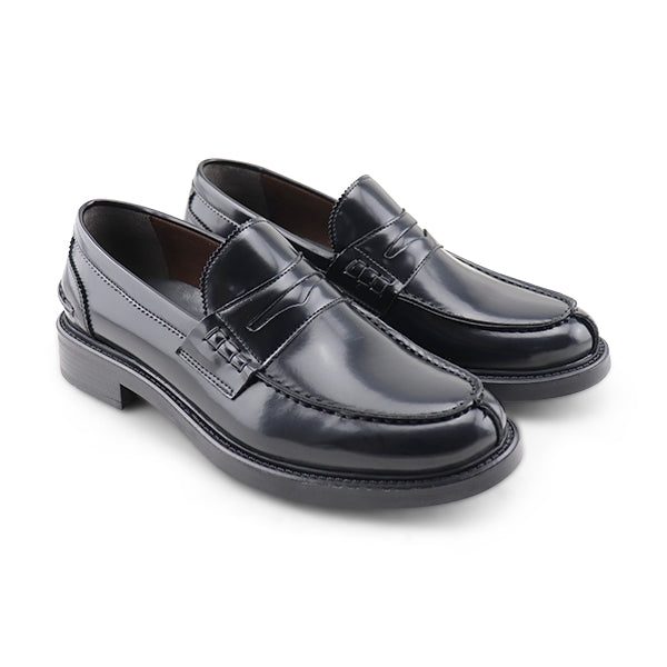 Mocassini in pelle nera abrasivata