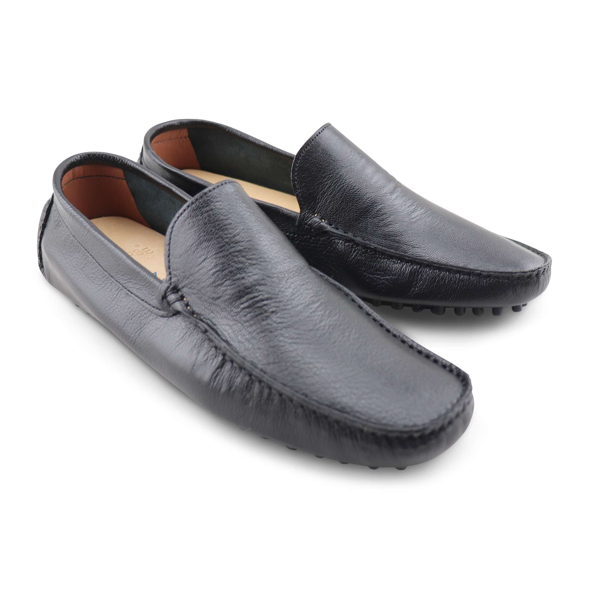 Black rubber soles in hammered leather