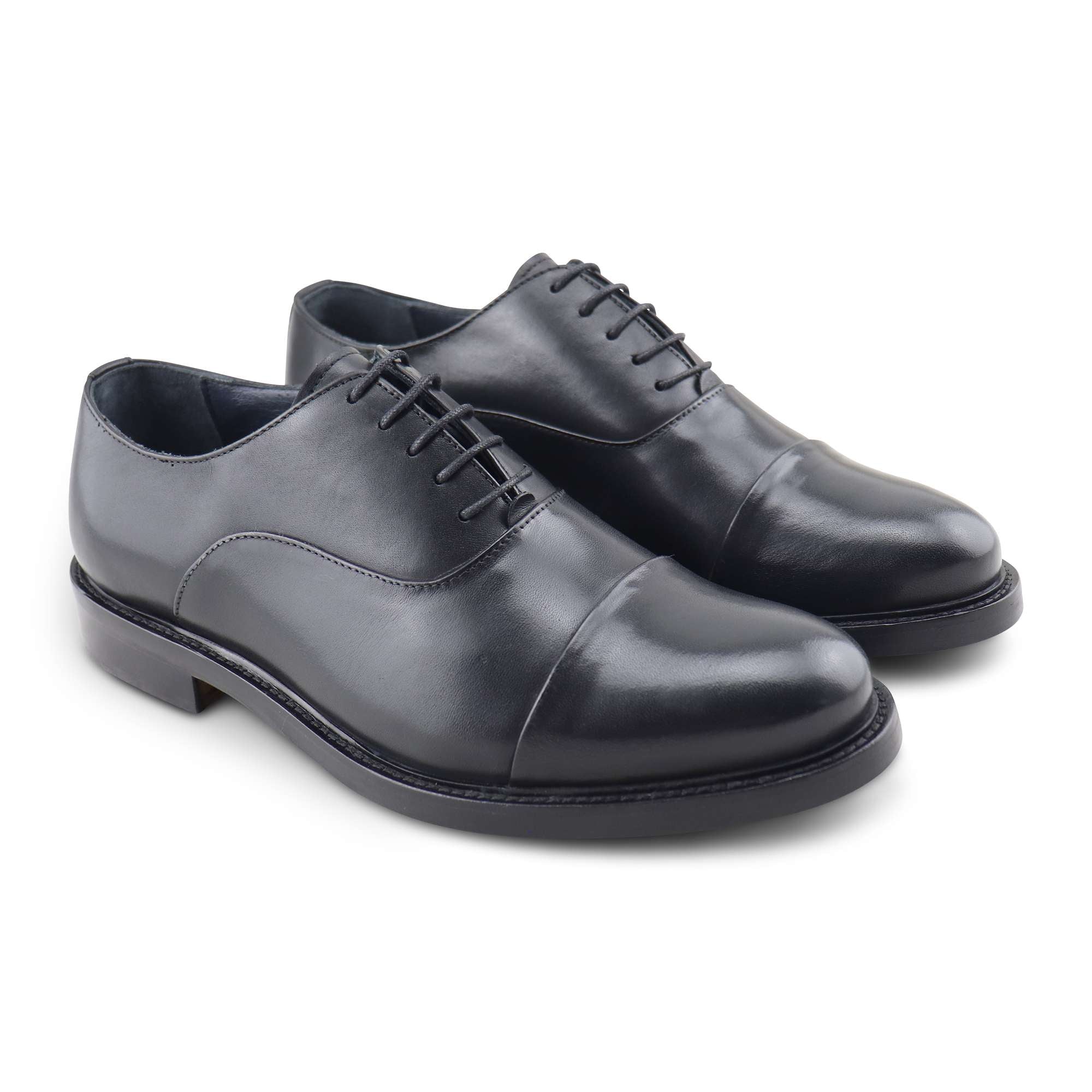 Black leather Oxford