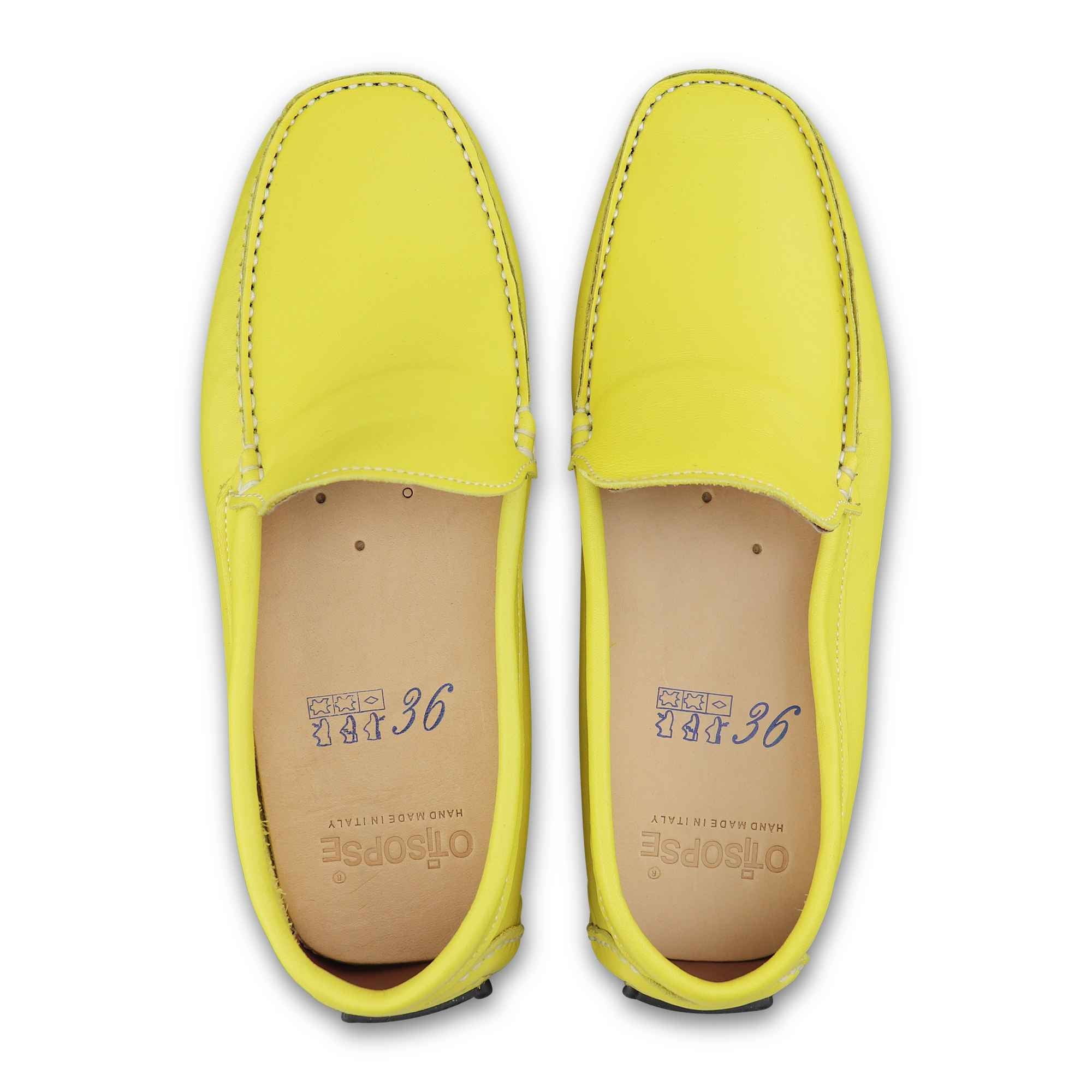 Mocassini gialli in pelle