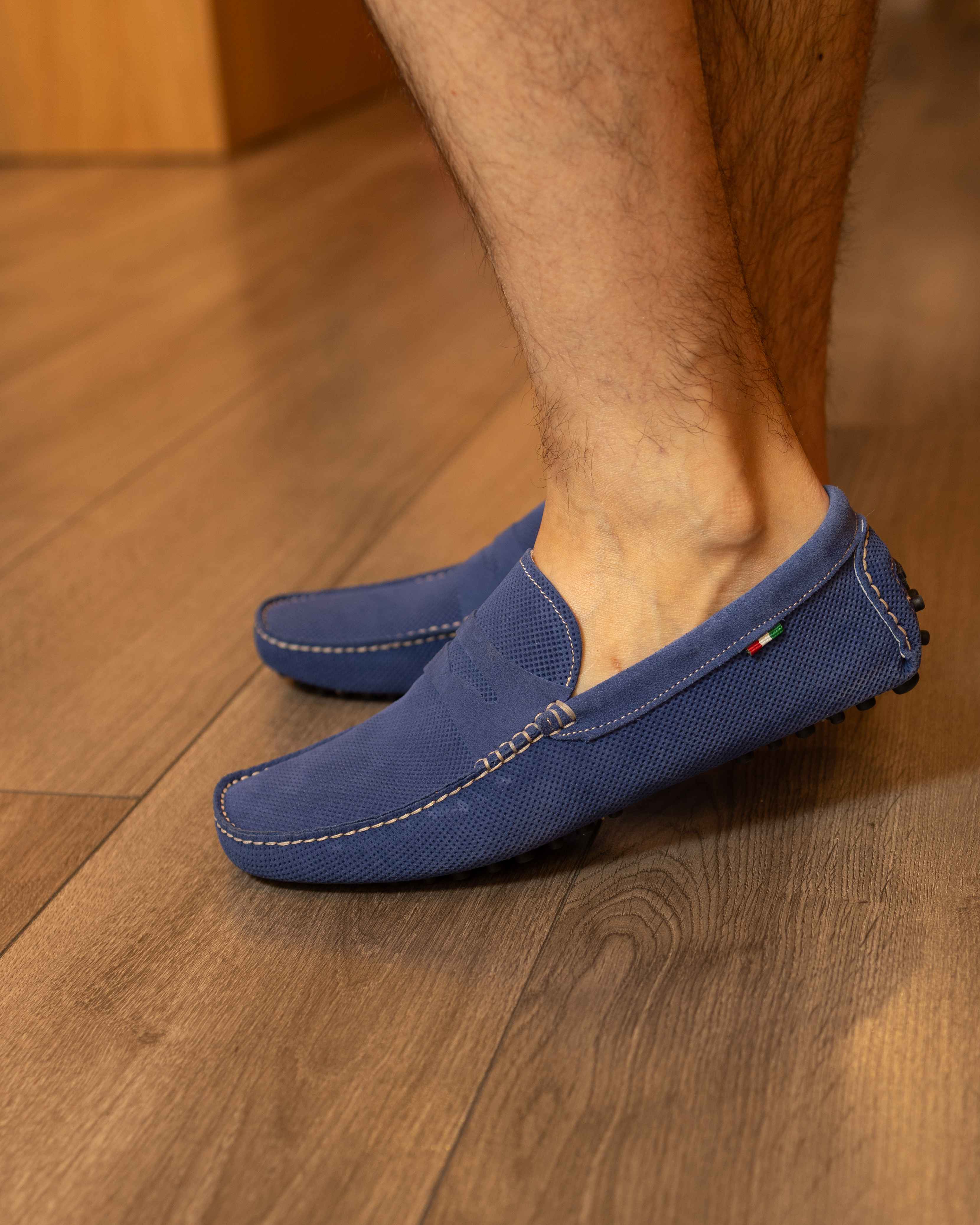 Gommini in camoscio forato avion