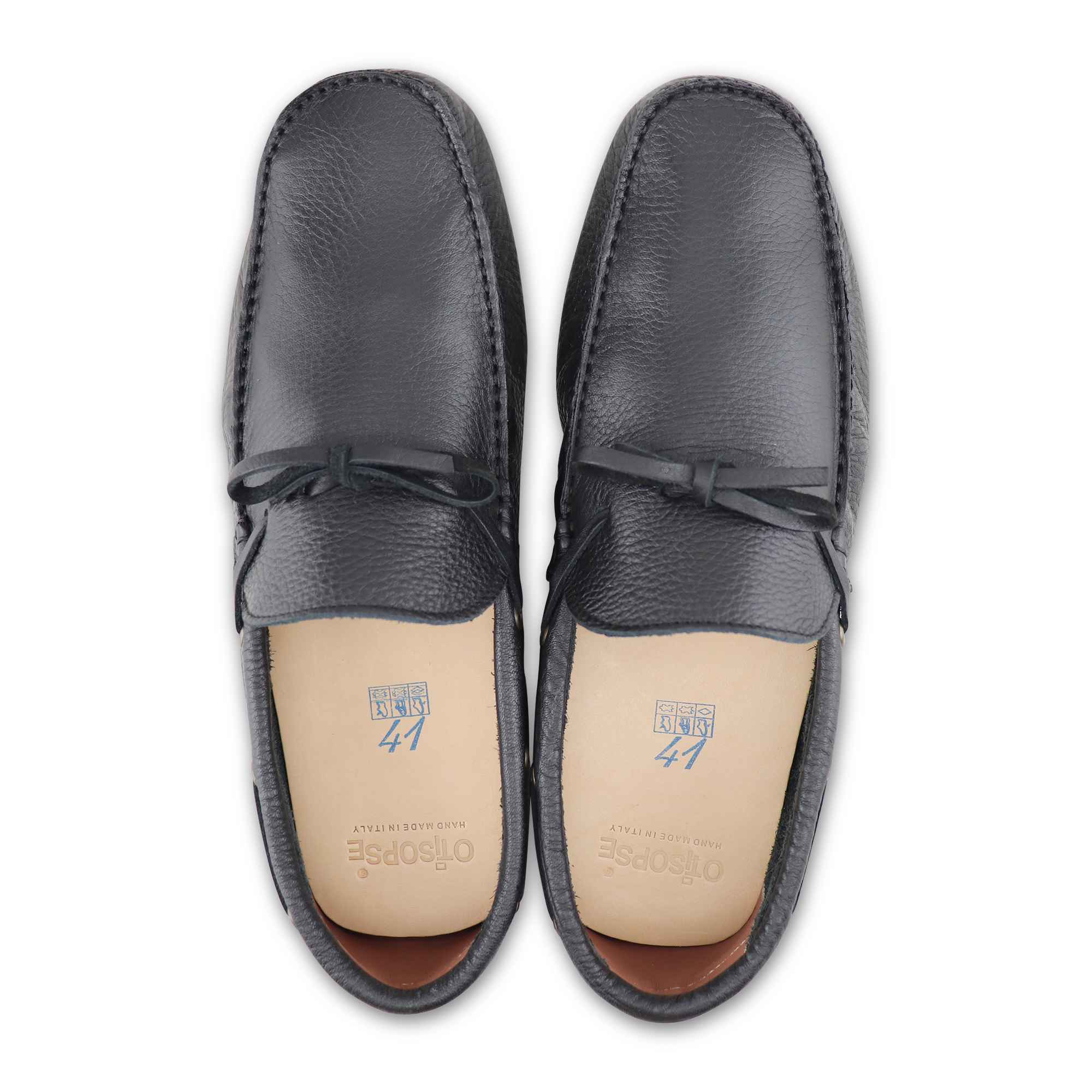 Black rubber soles in hammered leather