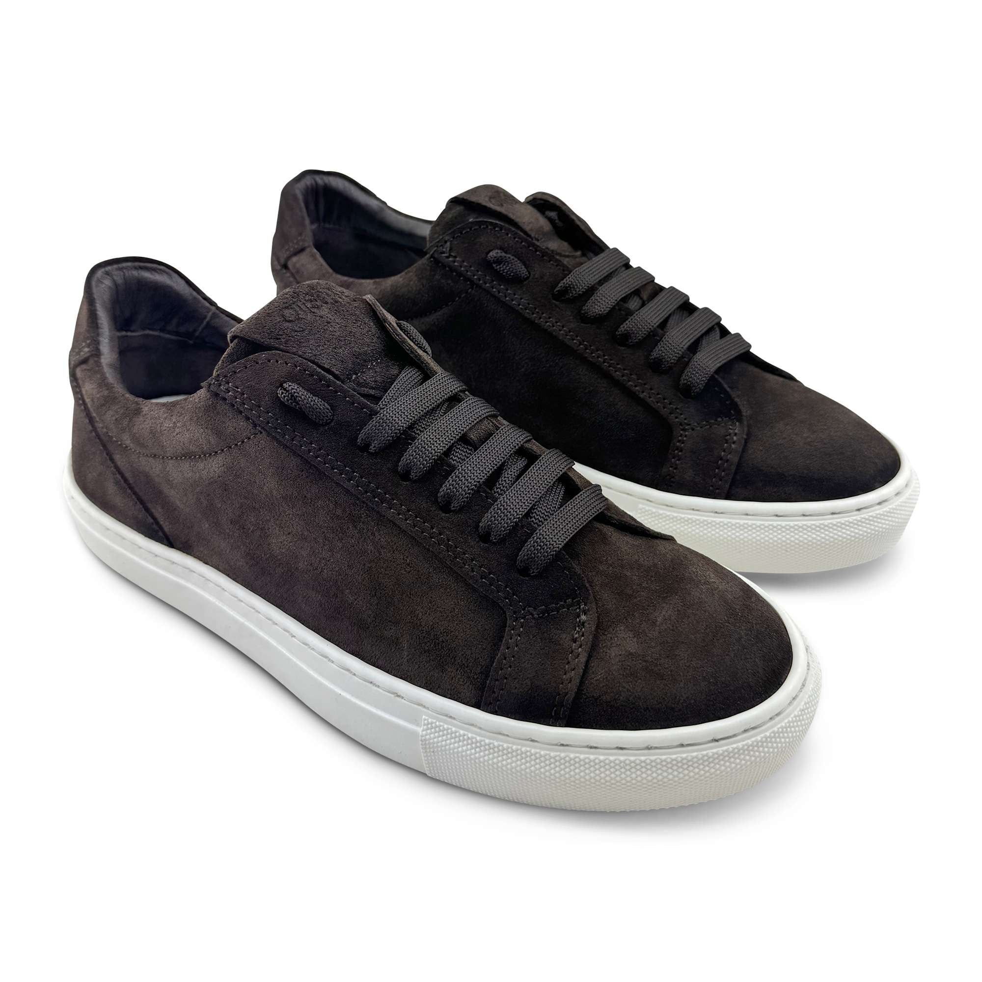 Sneakers testa di moro in camoscio