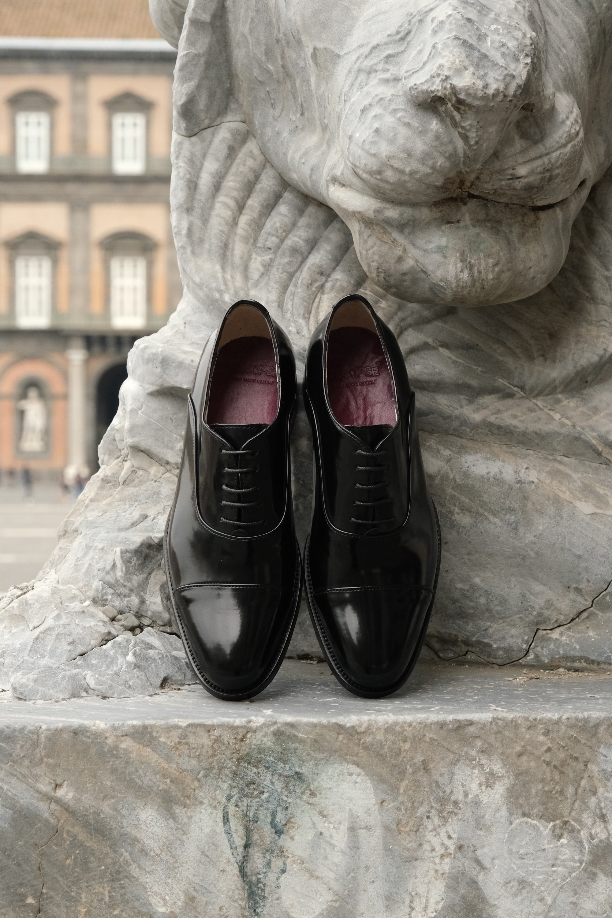 Francesine nere in pelle abrasivata