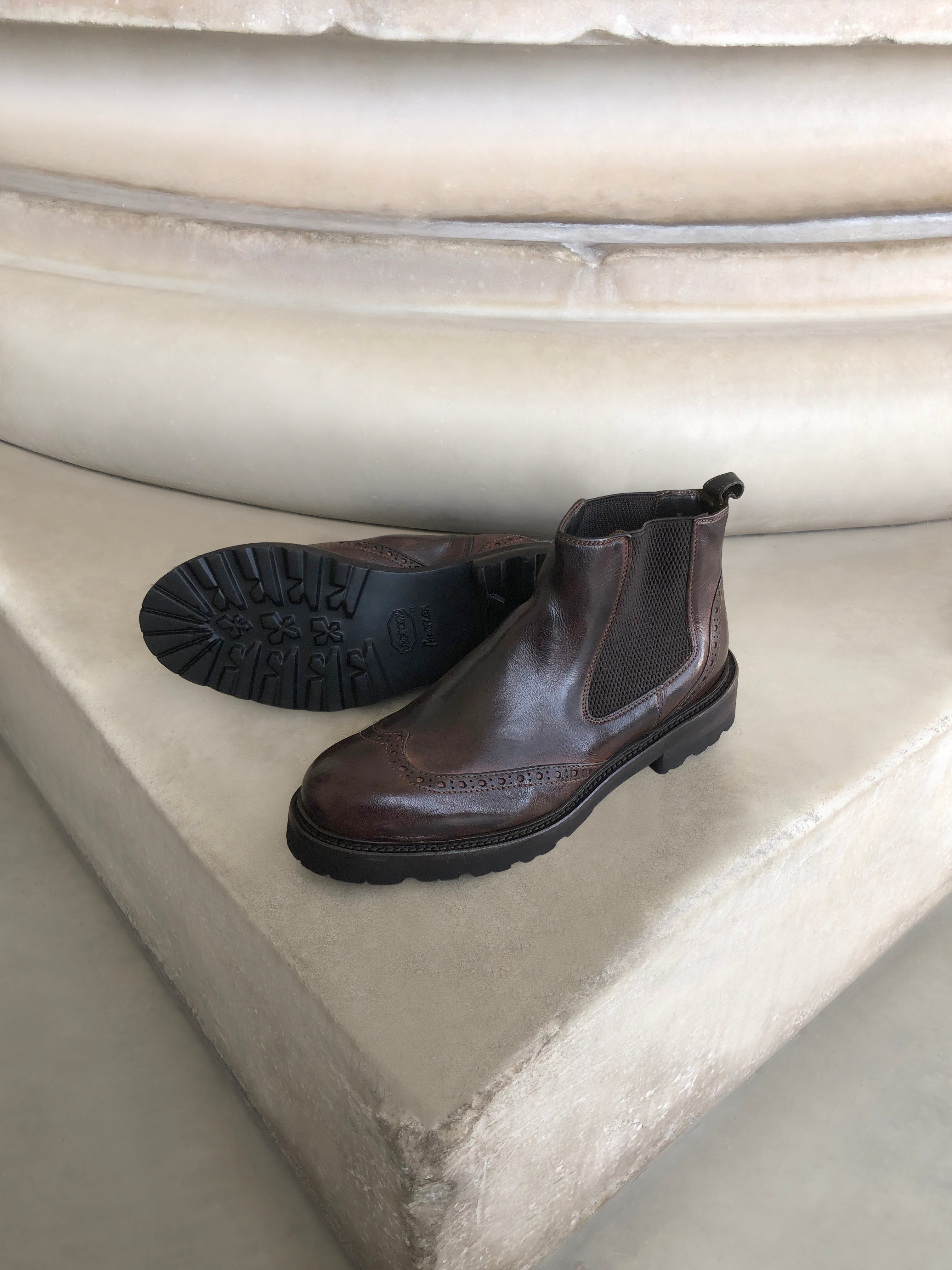 Chelsea marrone in pelle