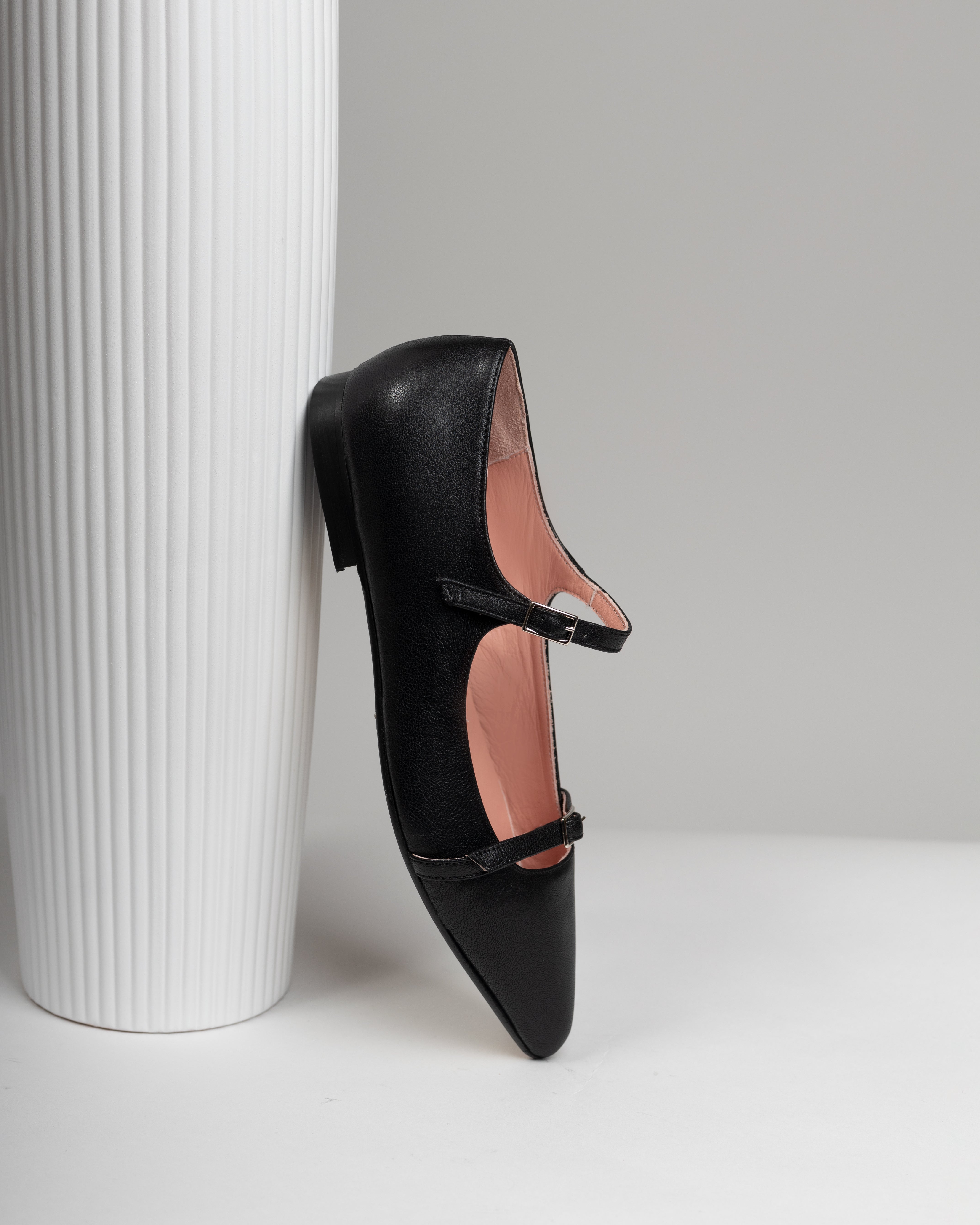 Imma black leather flat shoes