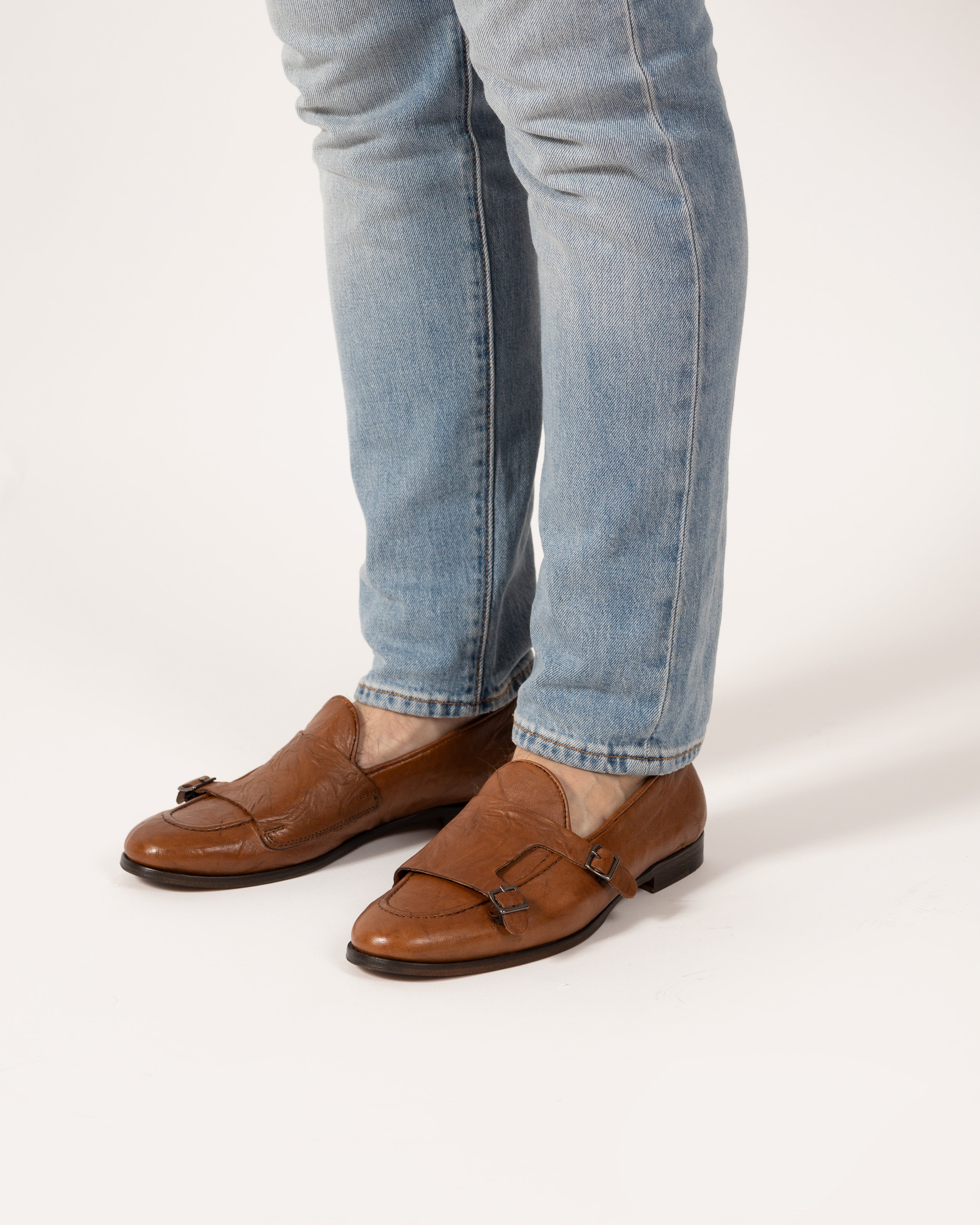 Slippers doppia fibbia in pelle cuoio