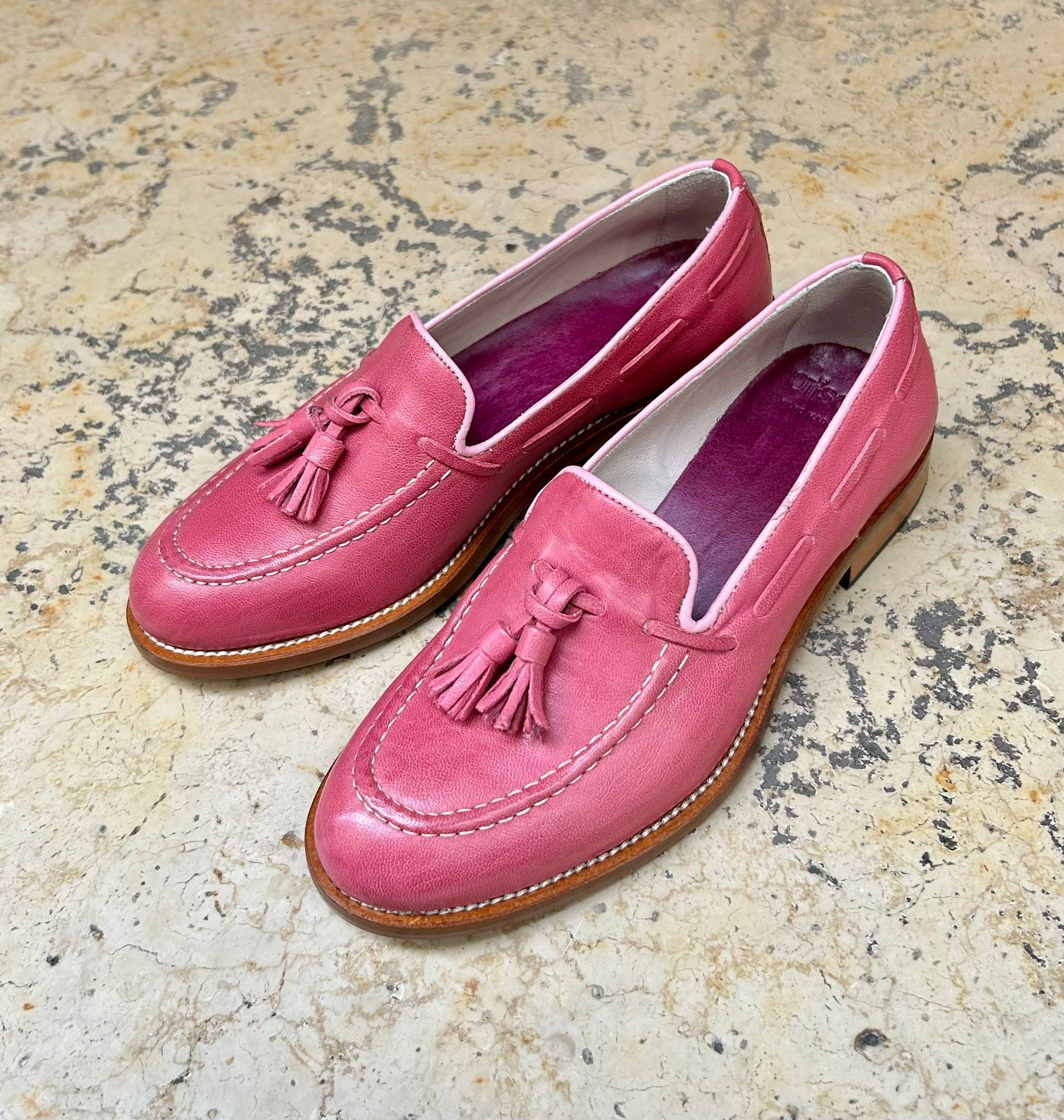 Pink crumpled leather loafers
