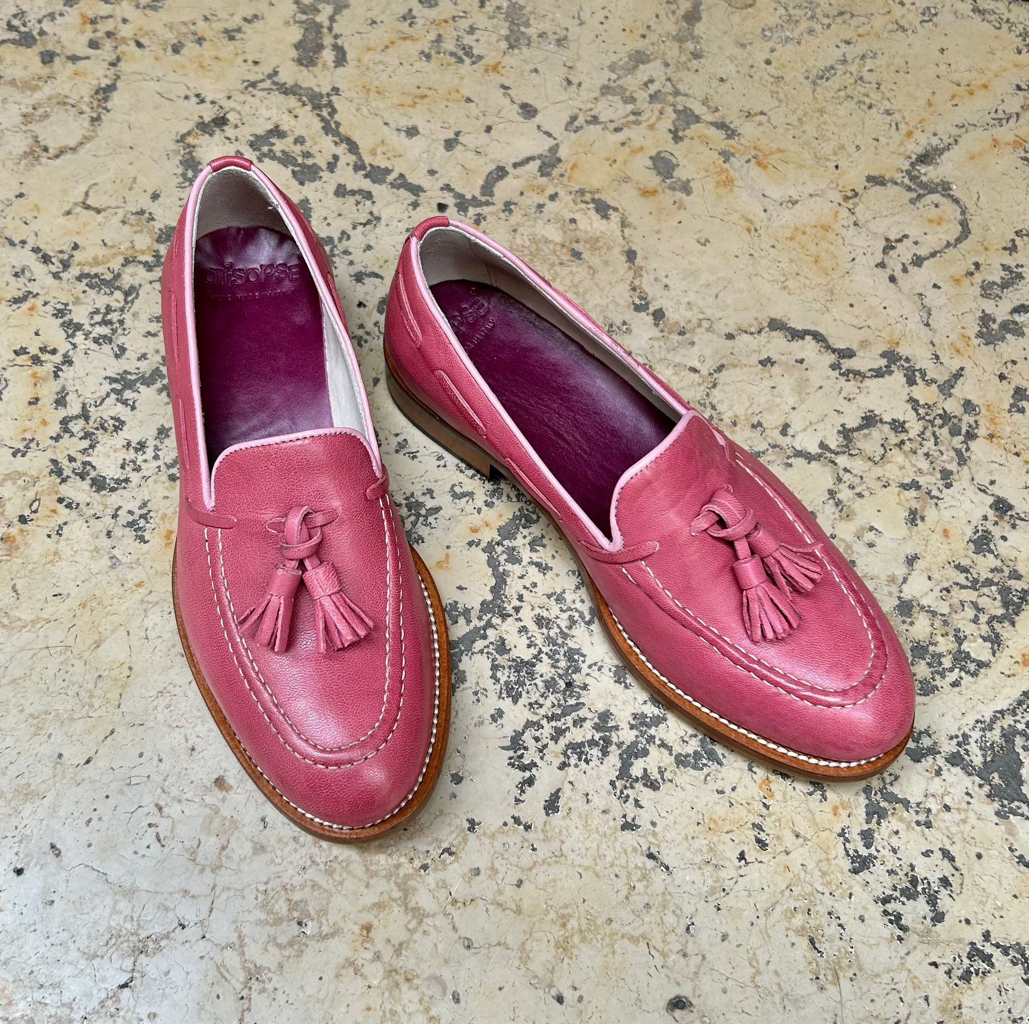 Pink crumpled leather loafers