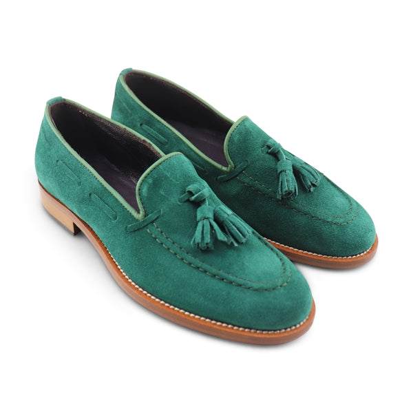 Tassel loafers in green suede