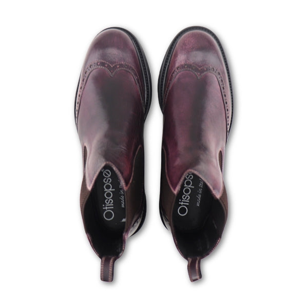 Purple leather Chelsea boots
