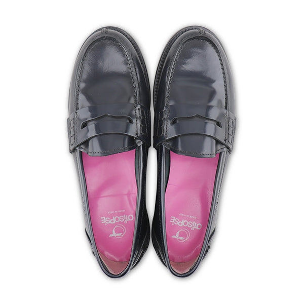 Blue moccasins in abrasive leather