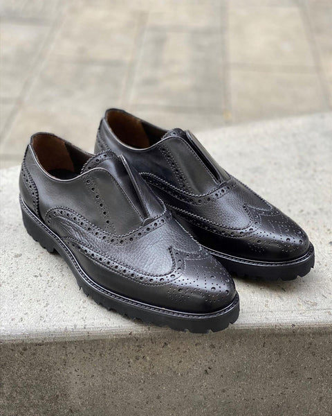 Oxford shoes without laces in black leather with vibram sole