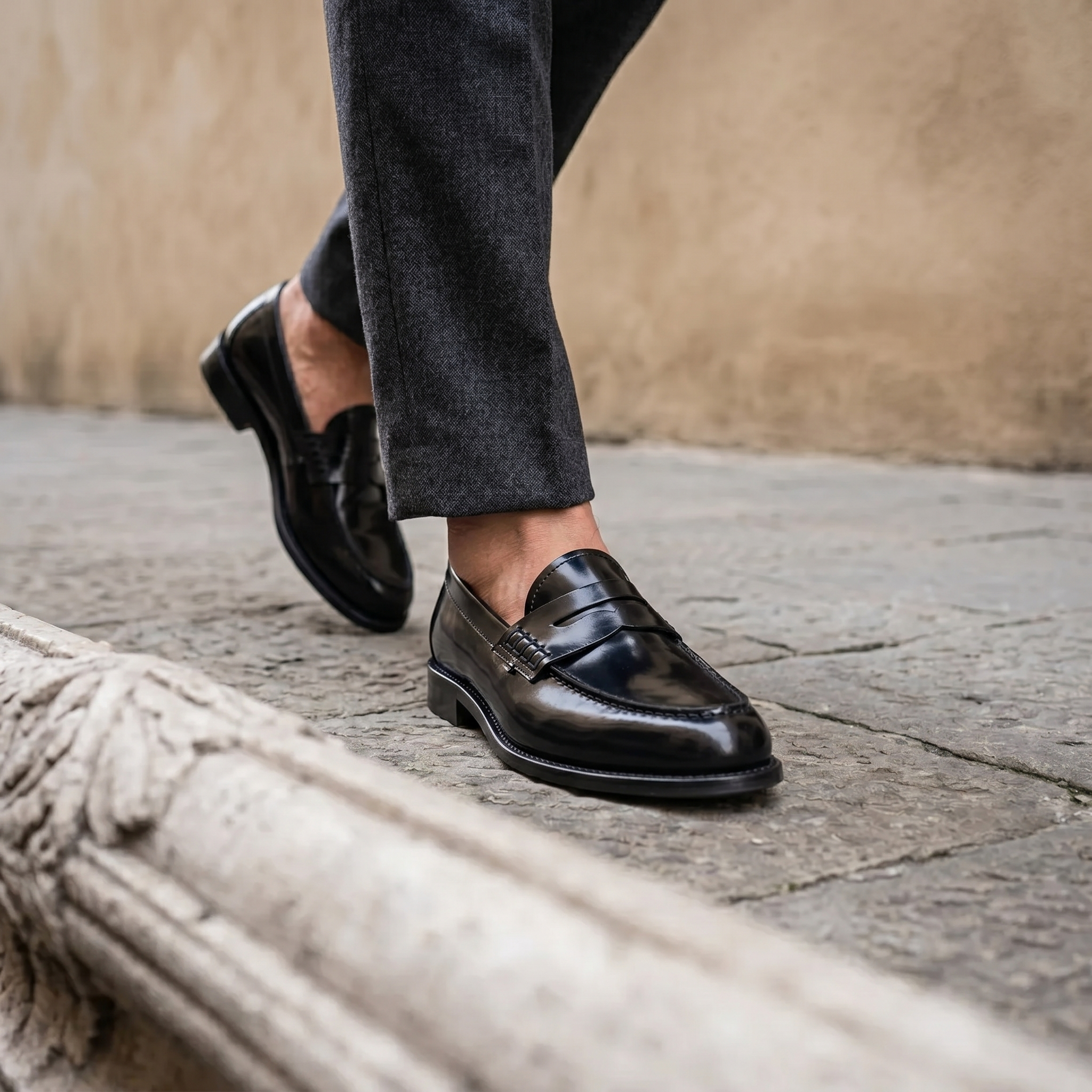 Toscano nero in pelle spazzolata