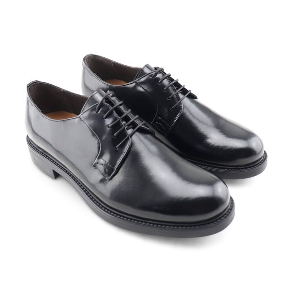 Derby nero in pelle spazzolata