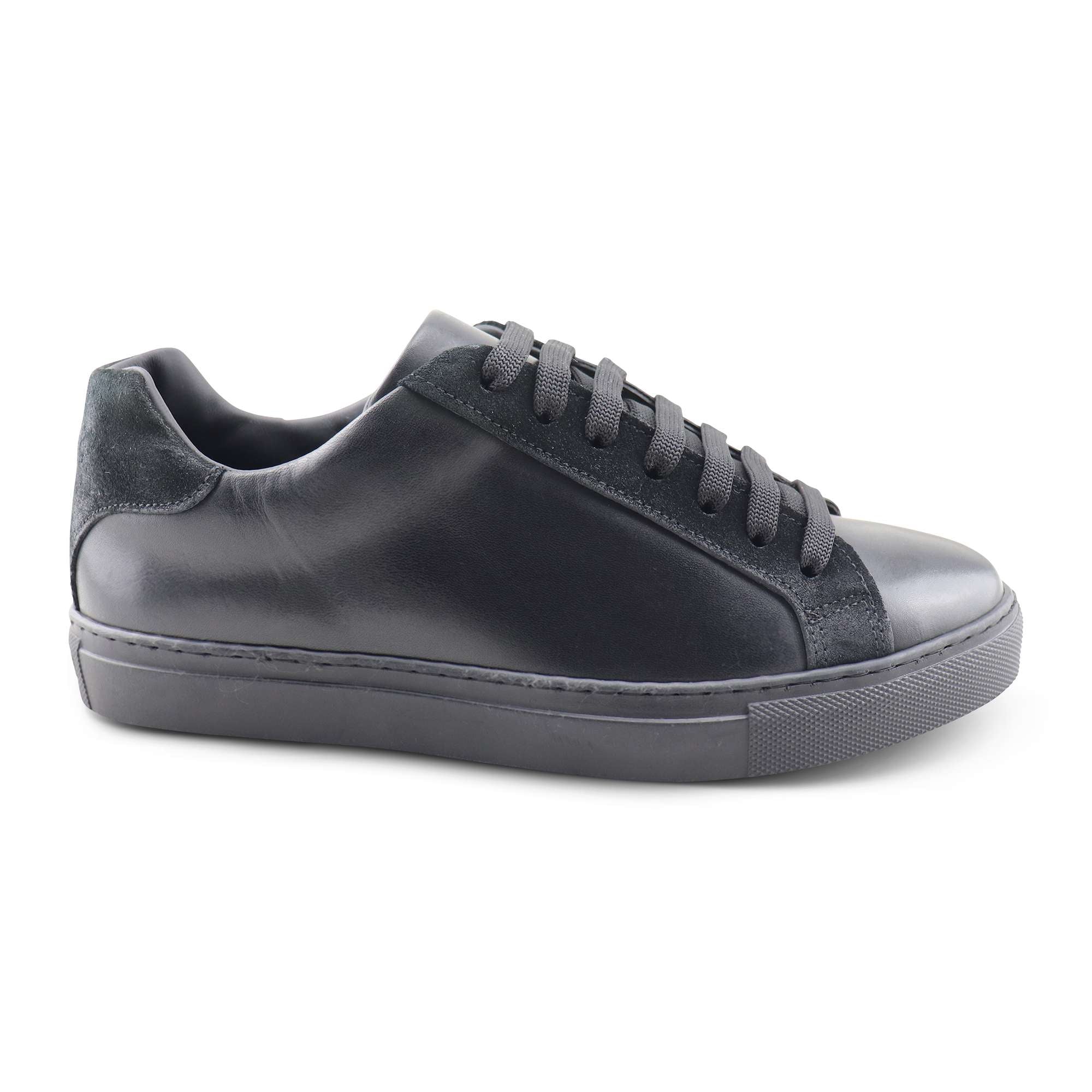 Sneakers in pelle e camoscio nero
