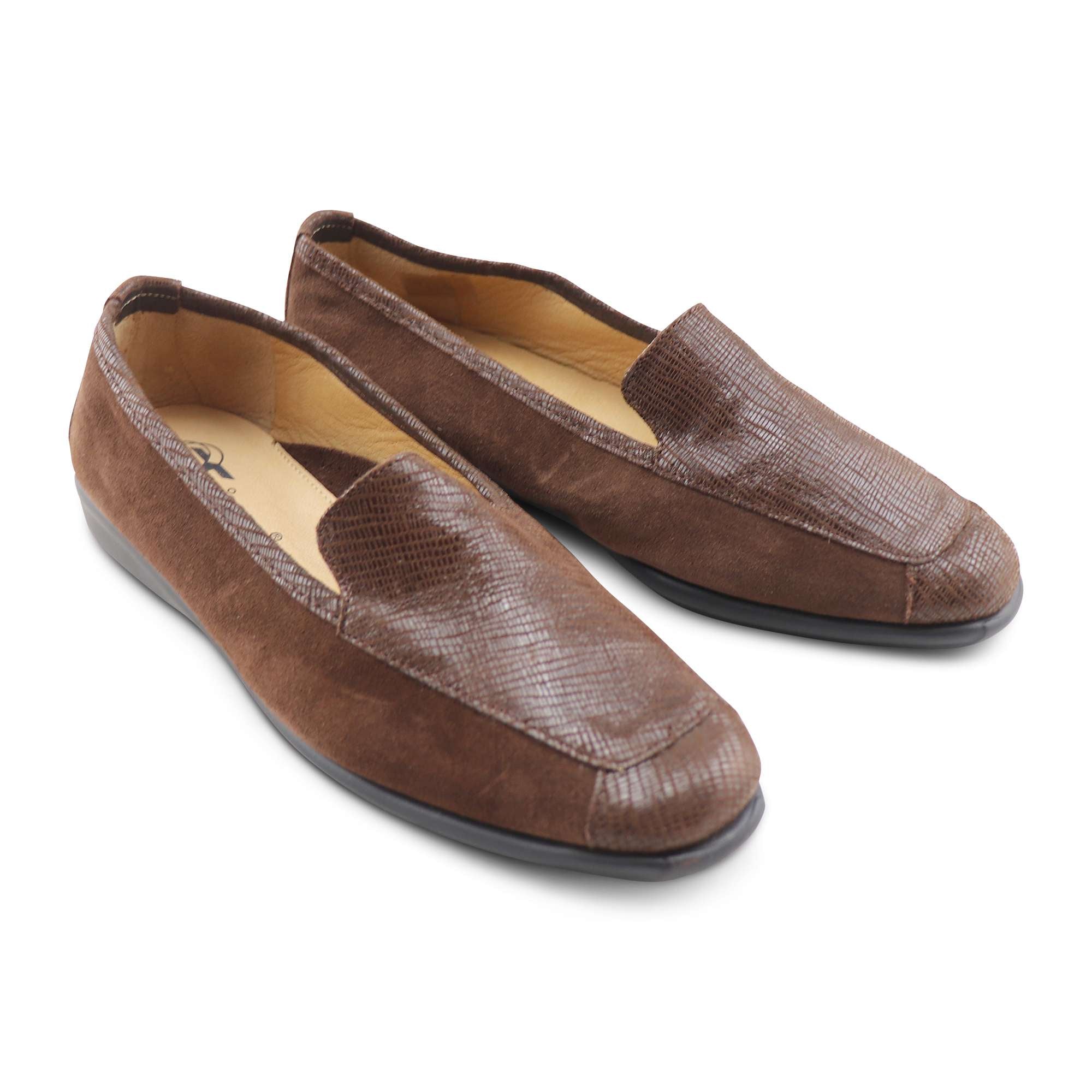 Mocassini marroni in camoscio e nappa