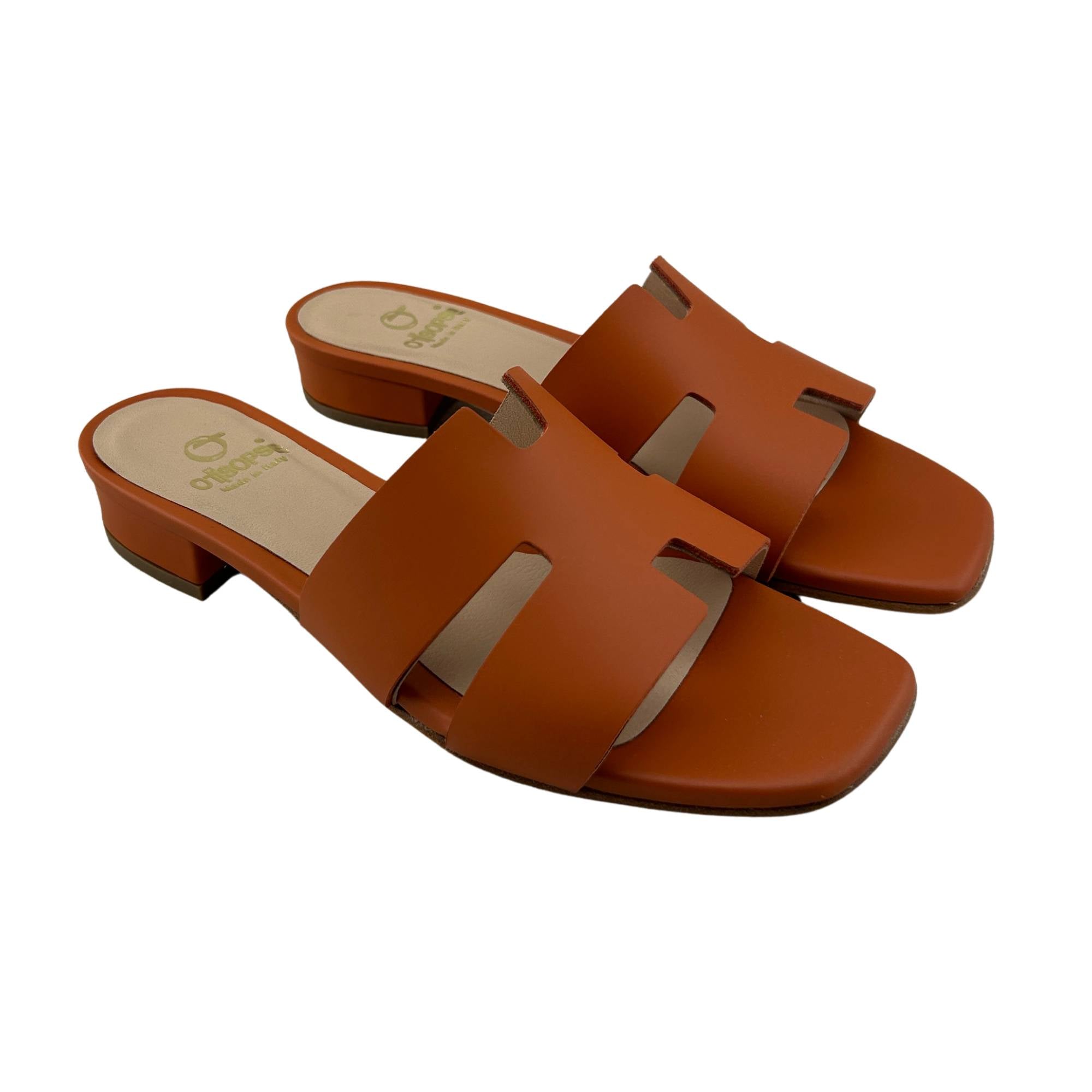 Ciabatta corallo in pelle tacco 10