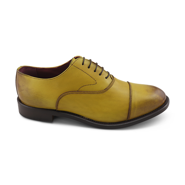 Oxford Schuhe aus Kalbsleder lemon