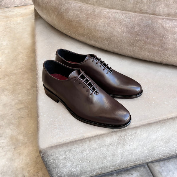 Oxford-Schuhe aus dunkelbraunem Leder