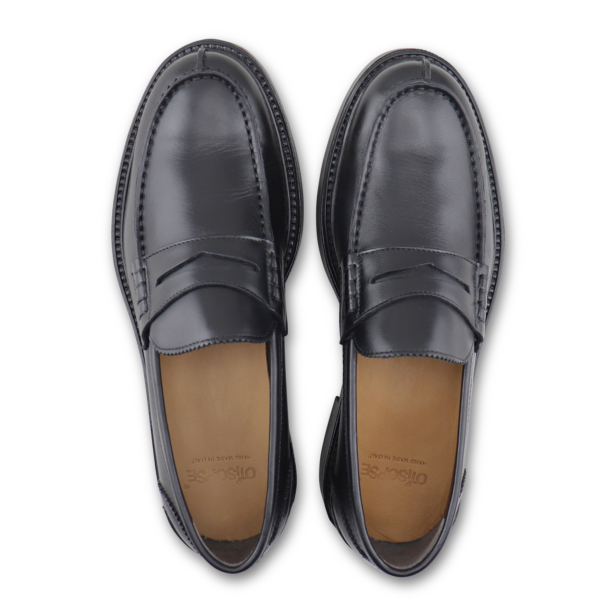 Loafers in black leather